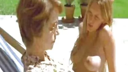 Βίντεο ραφιών σεξ της Laura